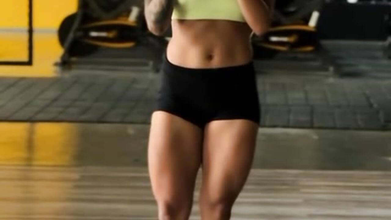 Gym time: firm body, naughty mind - فيديو من AntonellaRossi موديل الكام