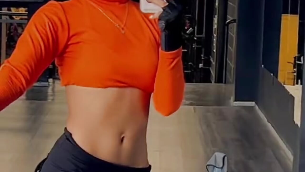 a little sweaty at the gym🥵🔥 - video by AntonellaRossi cam model