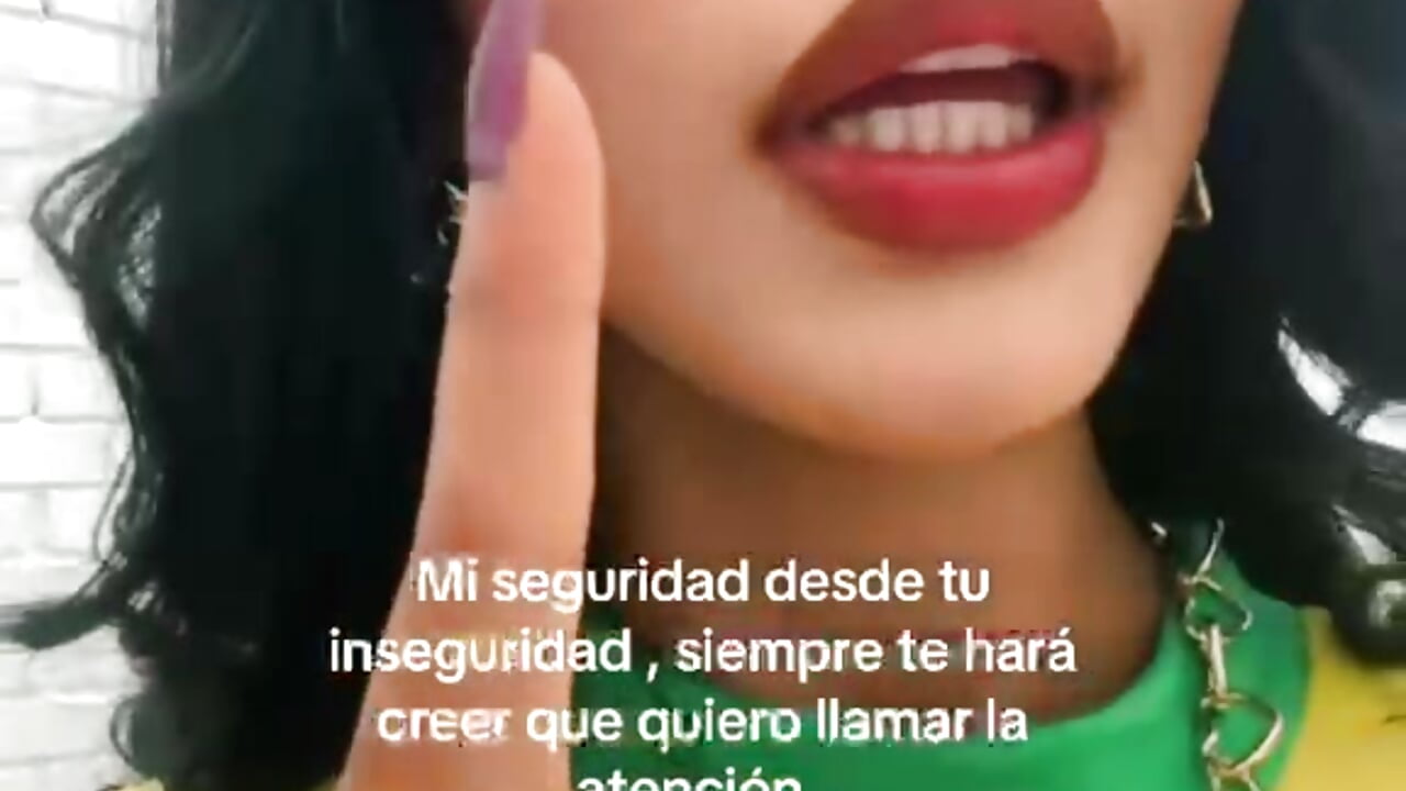 💞 - AntonellaRossi adlı kamera modelinin videosu