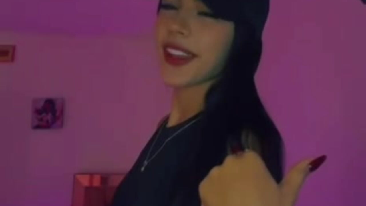 harias un trio conmigo?😈 - video oleh model kamera AntonellaRossi