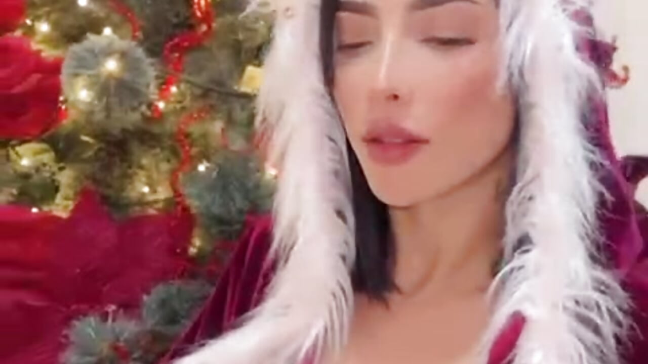 LET'S LIVE THIS CHRISTMAS 2025 TOGETHER - video van barbie_scoth_ cam-model
