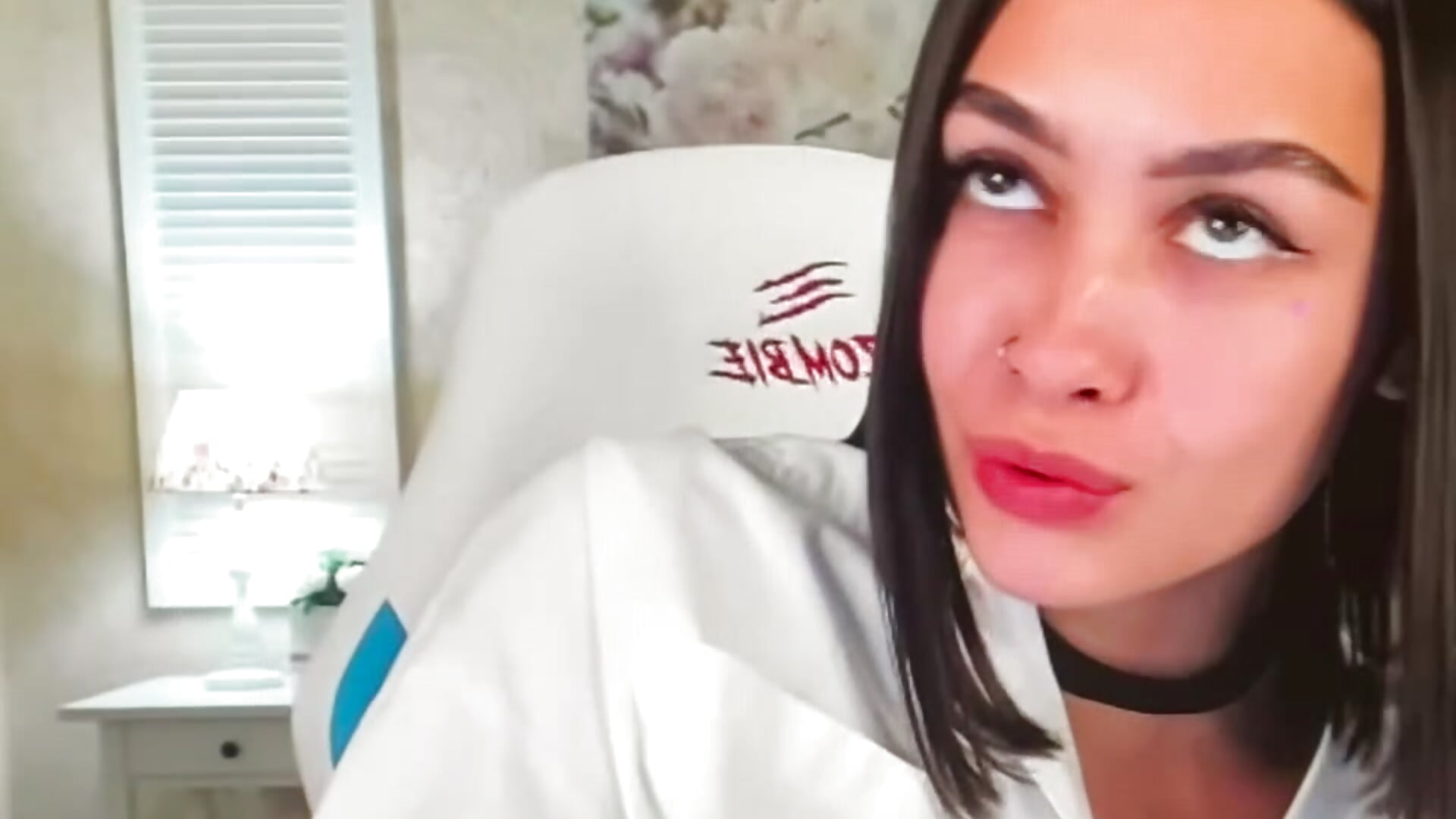 IMG_83309538 - video by mo1ly cam model