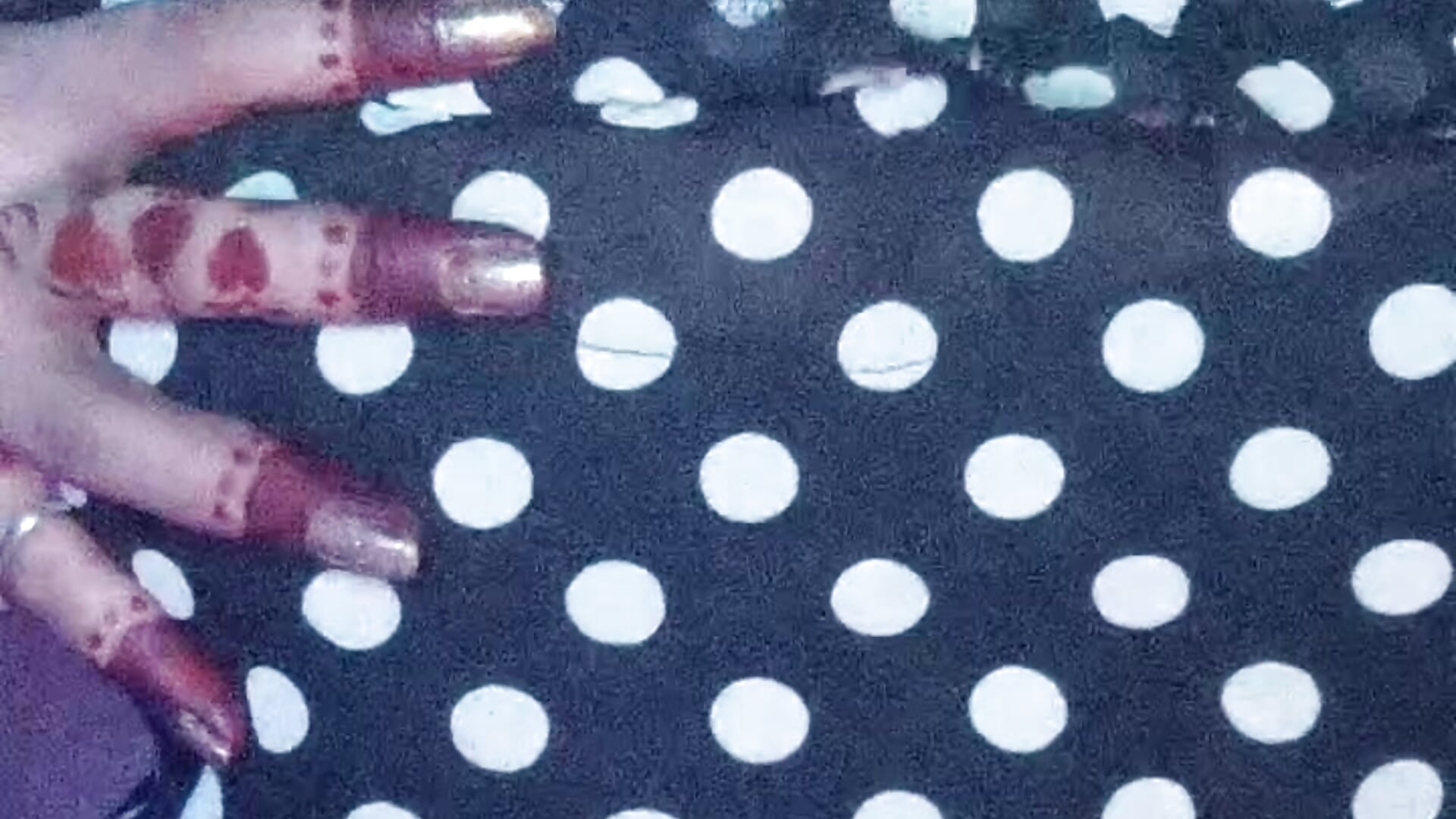 1000118072 – video od webkamerové modelky _G00D_-Vibes-_Queen_