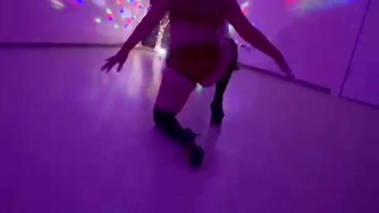 workout - video by soaring_love cam model