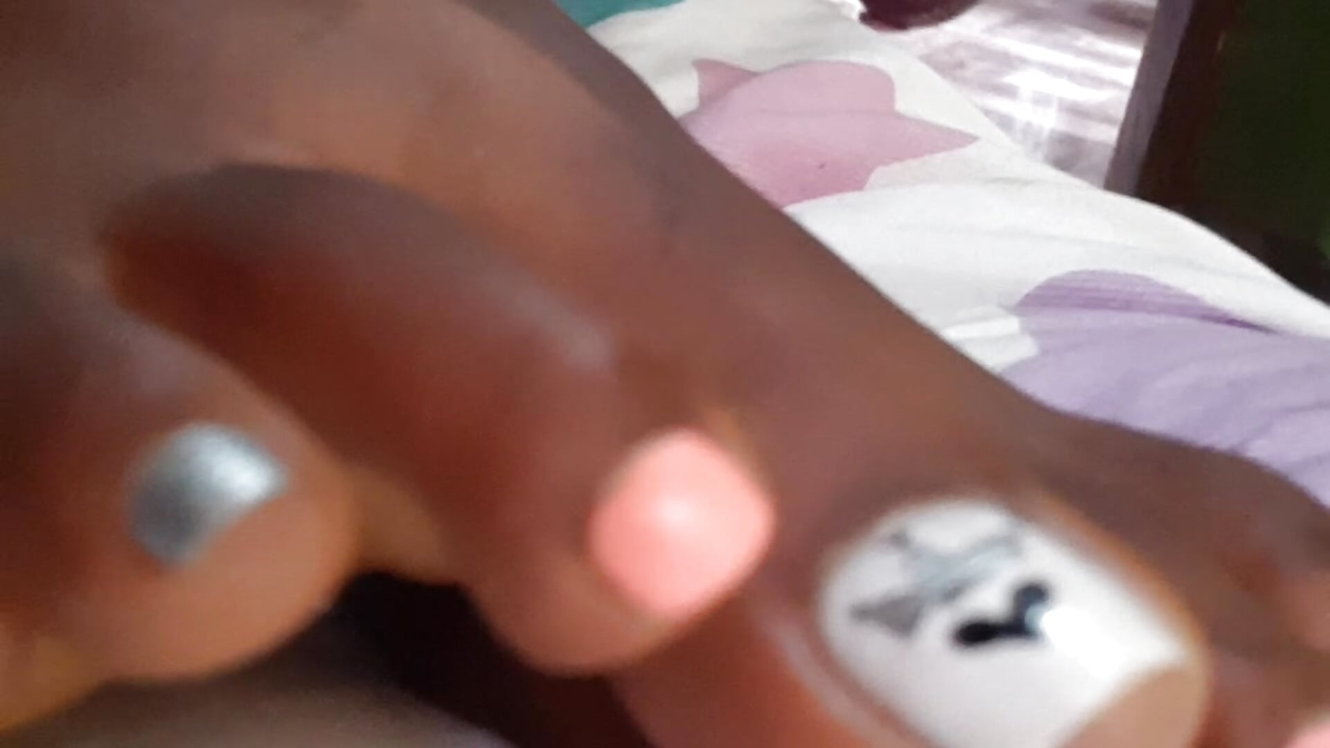 Pretty feet - video by bethanywilson_23 cam model