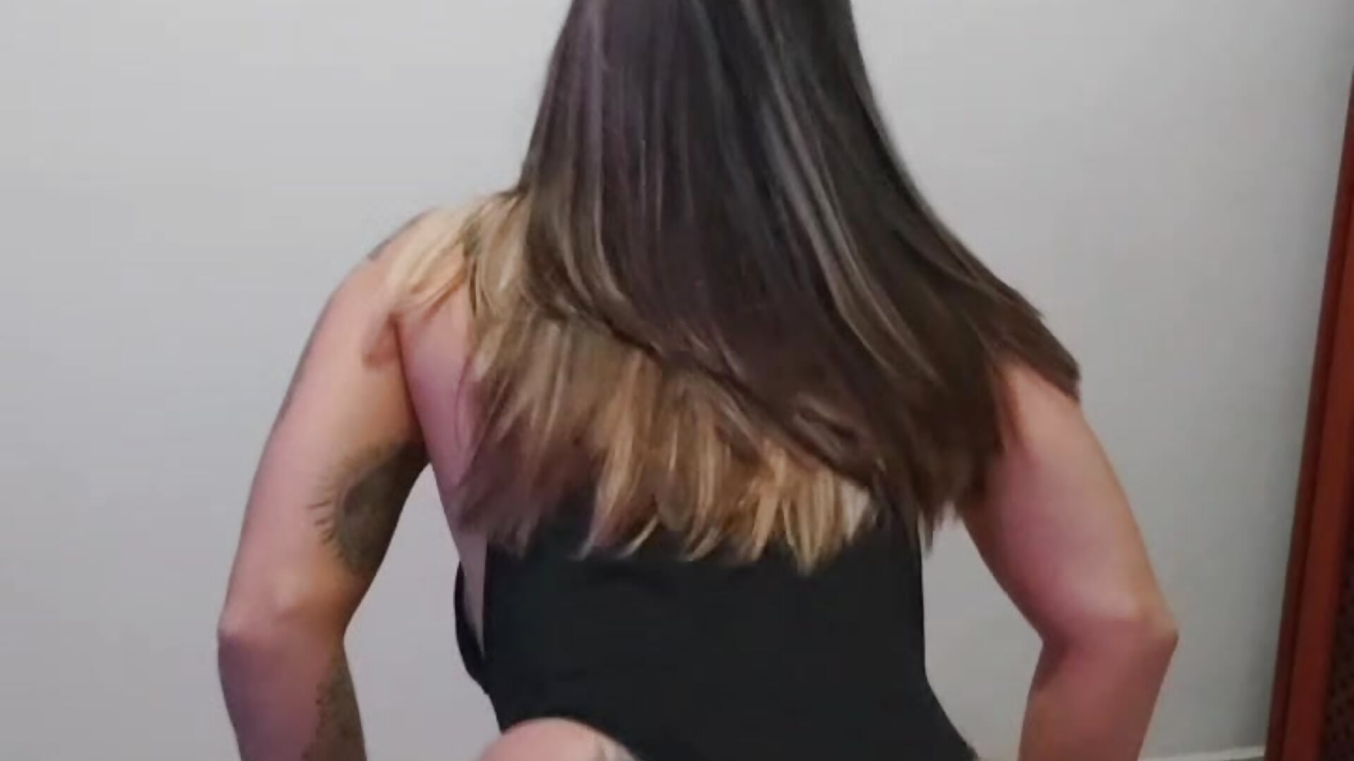 Dancing - video di AliceStone19 modella di cam