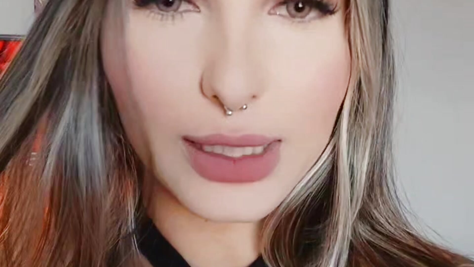 Feliz Páscoa 🐇 - video di AliceStone19 modella di cam