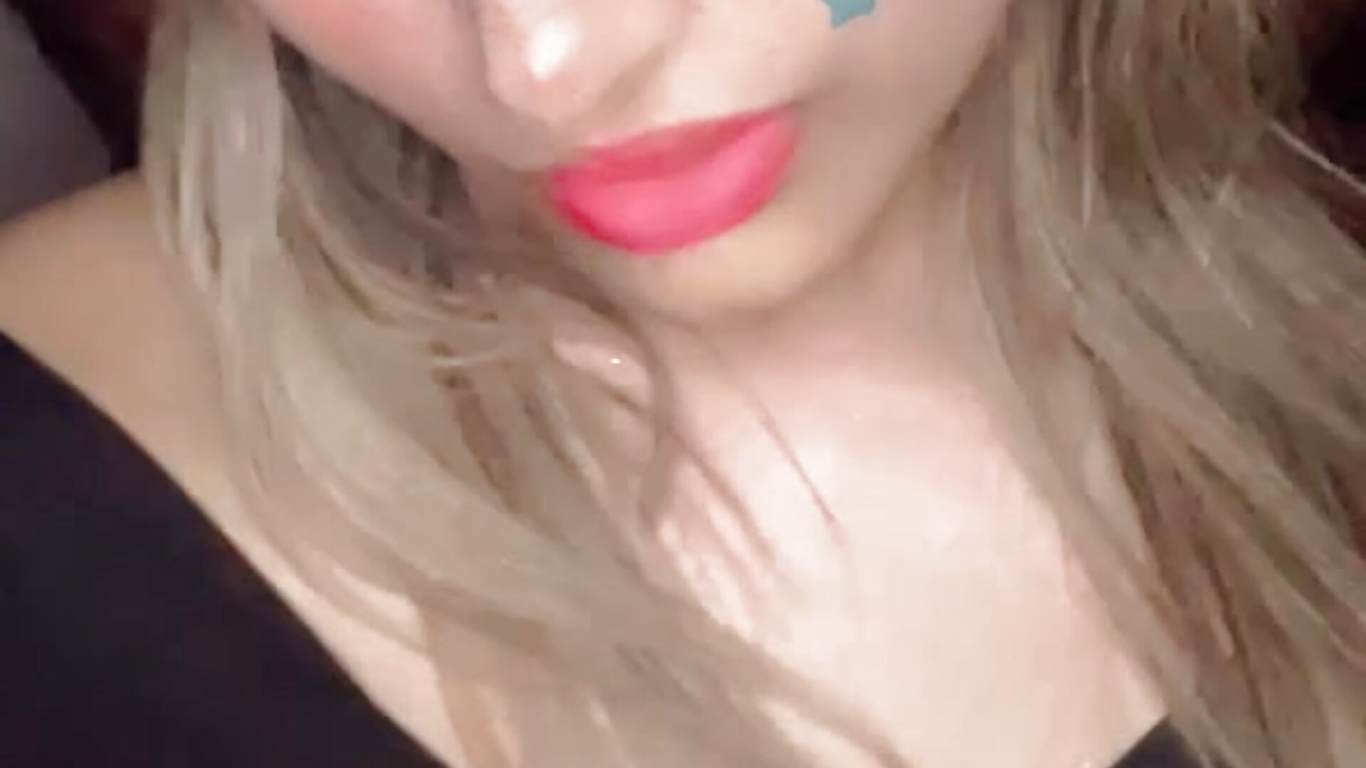 💋