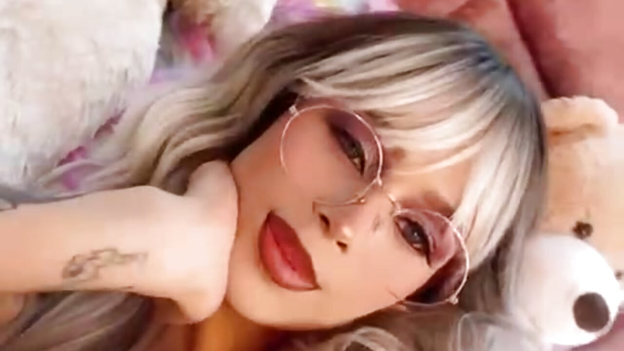 Sweet Girl ♥ - video by Samantha_Bernardo cam model