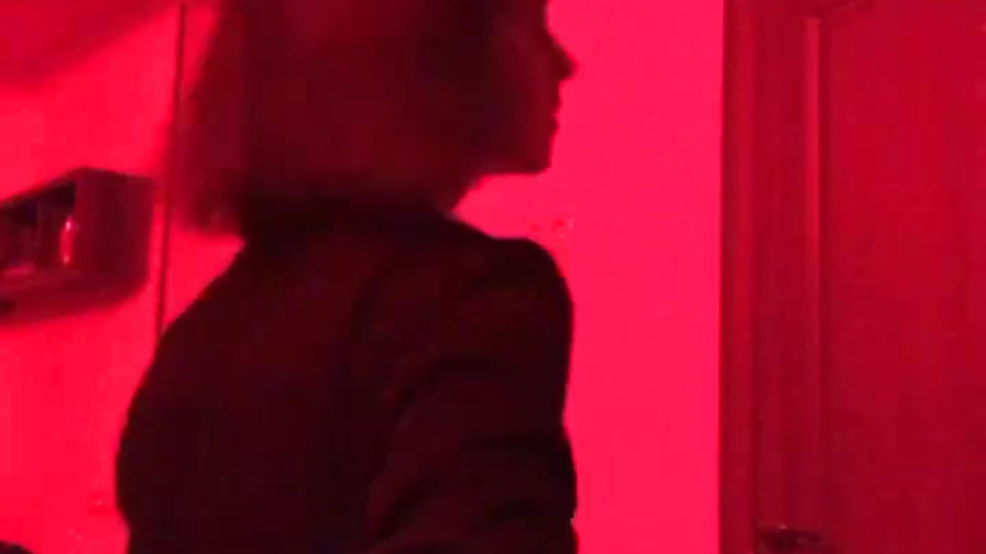 trim,A048CD04-34F4-4B95-AAF3-784B46F7C0D0 - video by DancingKelly cam model