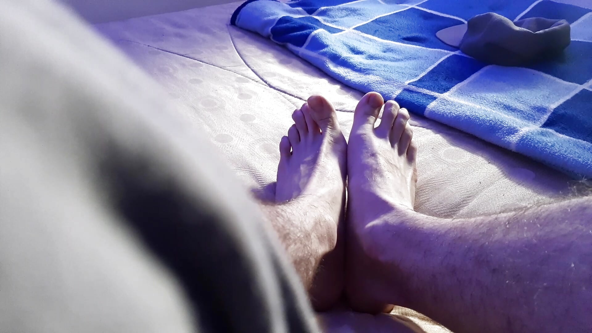 Wearing withe socks ! - video by Headhunterdz cam model