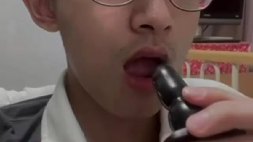 a little lewd – видео вебкам-модели lewdAboyKawaii