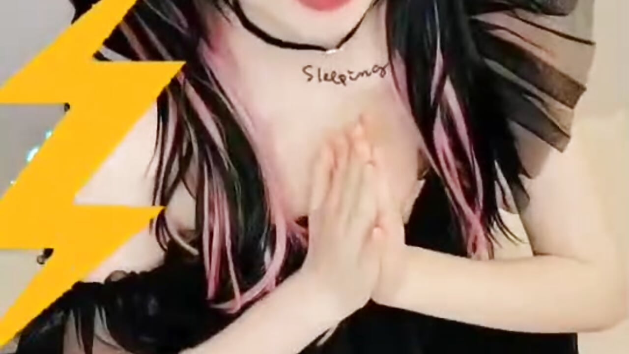 ツインテール⌒(｡･.･｡)⌒