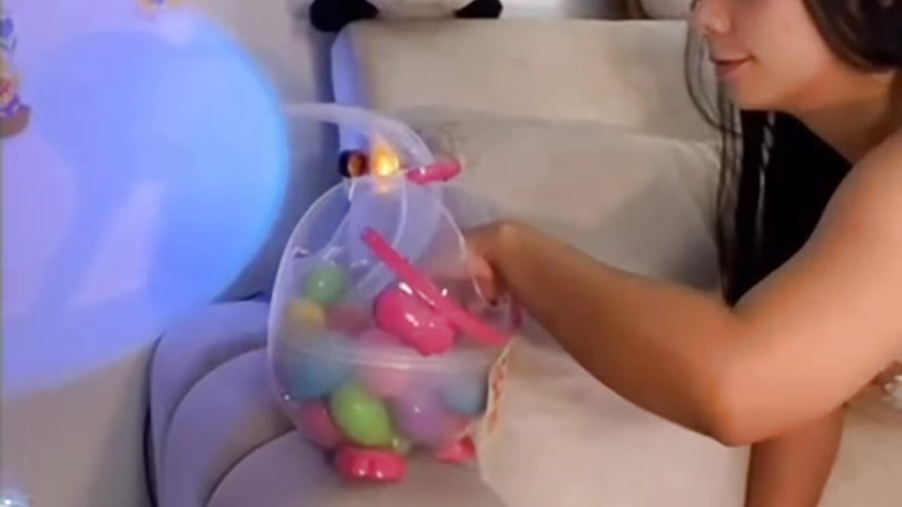 Easter celebration - video od modelky/modela eval_lee18