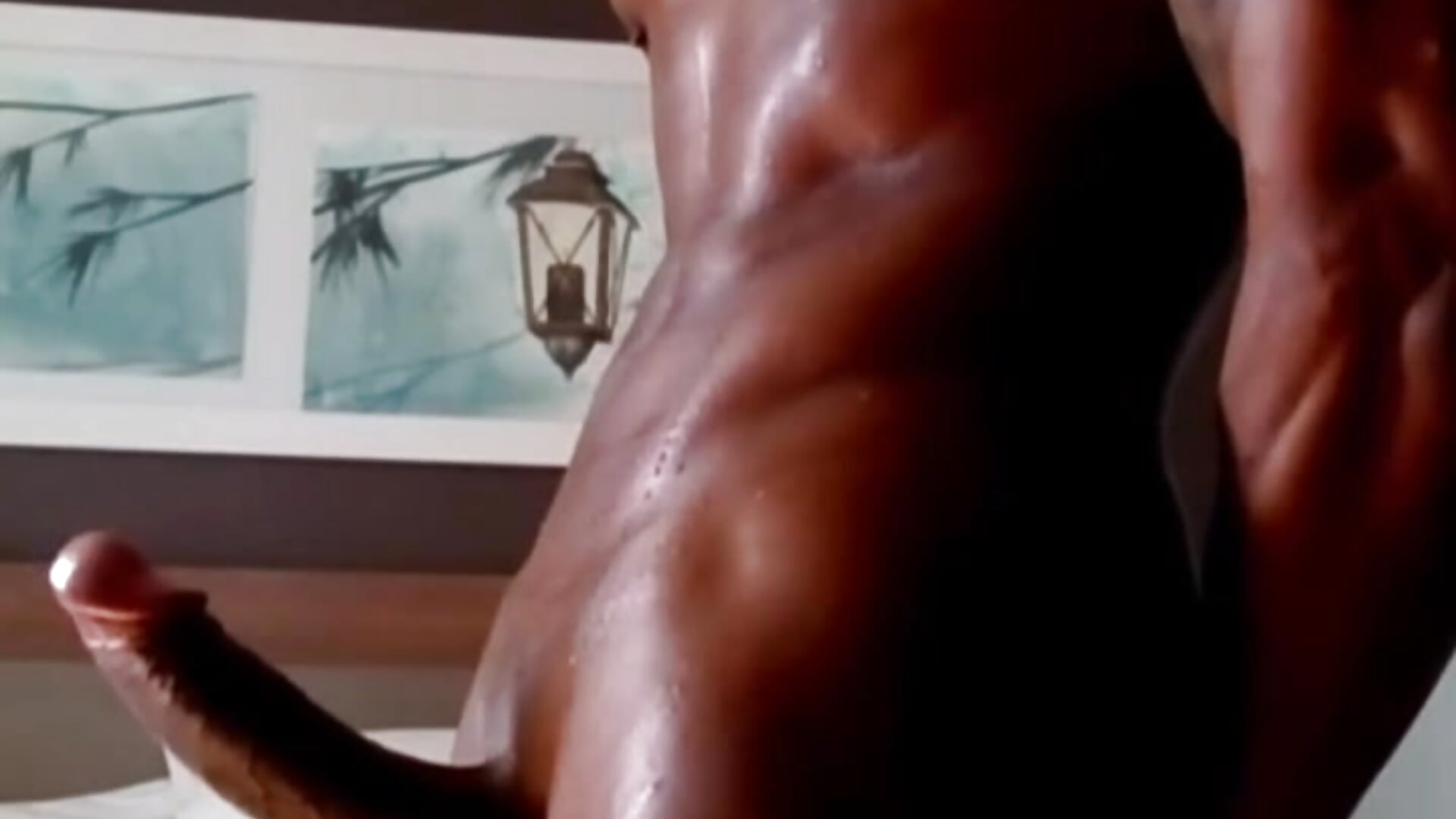 Sweaty body, toned muscles and throbbing cock - 視頻來源： ApoloGreco