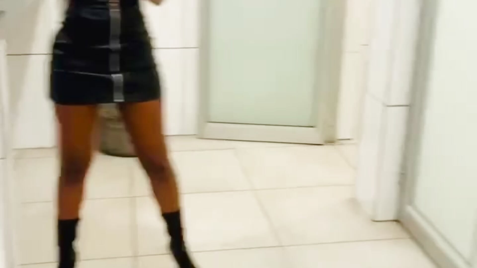 trim,FCD0BBAC-755F-41E0-8782-997E4EFA83FC - video by EmpressKitalii cam model