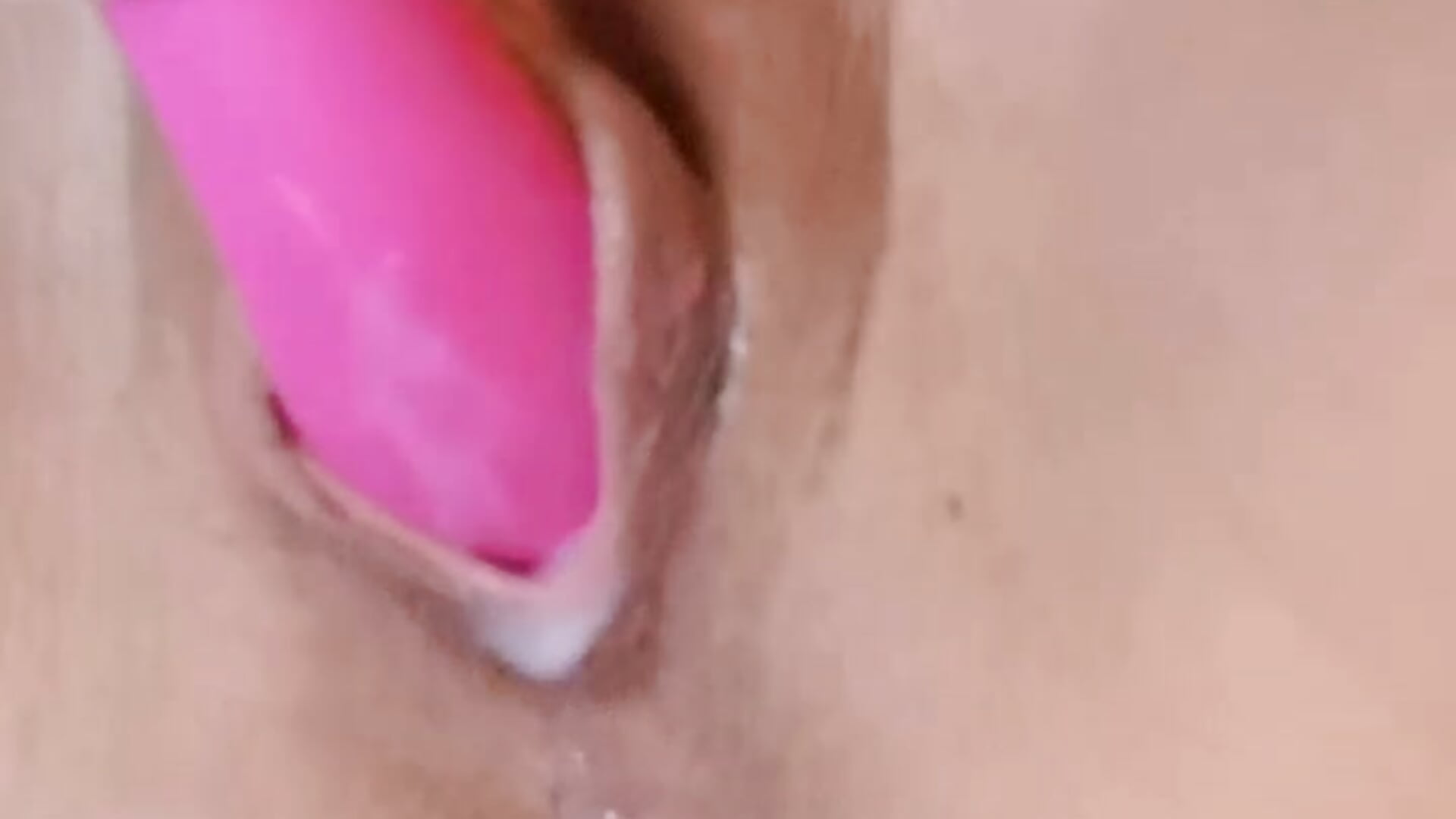 Great deep anal and squirt - video by MellyBigLabiaOrgasmic cam model