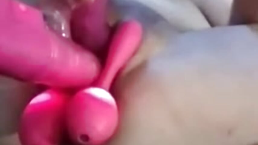 Sexi lexi stuffed with 4 to the max - video by SexiiLexii6989 cam model