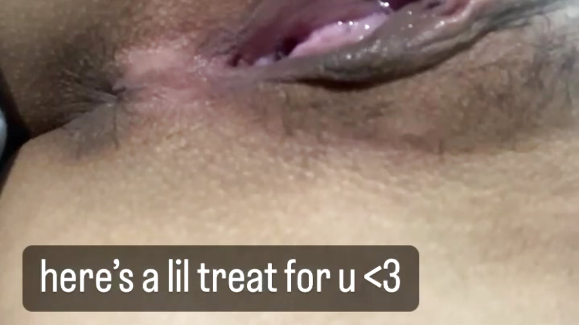 Here’s a reward for waiting for so long while I was on vacay!! - video by xoey_li cam model