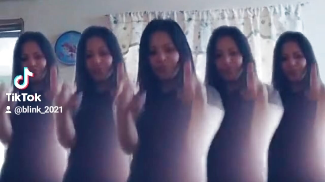 Boredome strikes - فيديو من PearlOfAsia21 موديل الكام