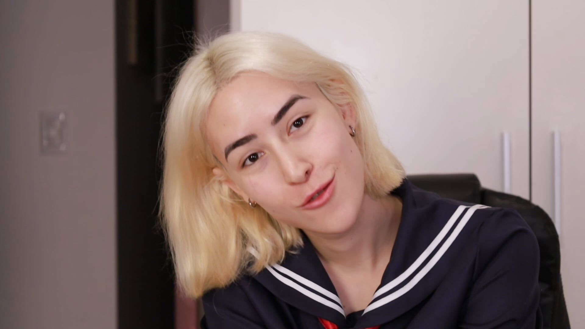 Kisses for YOU! 2025 – видео вебкам-модели laliwhite