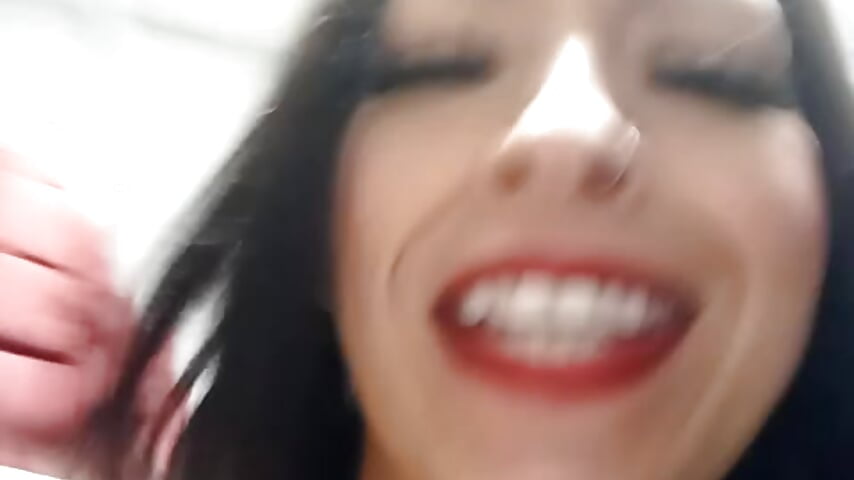 PUBLIC BATHROOM Private Show - copy 21 Feb 15:29 – видео вебкам-модели annablisss