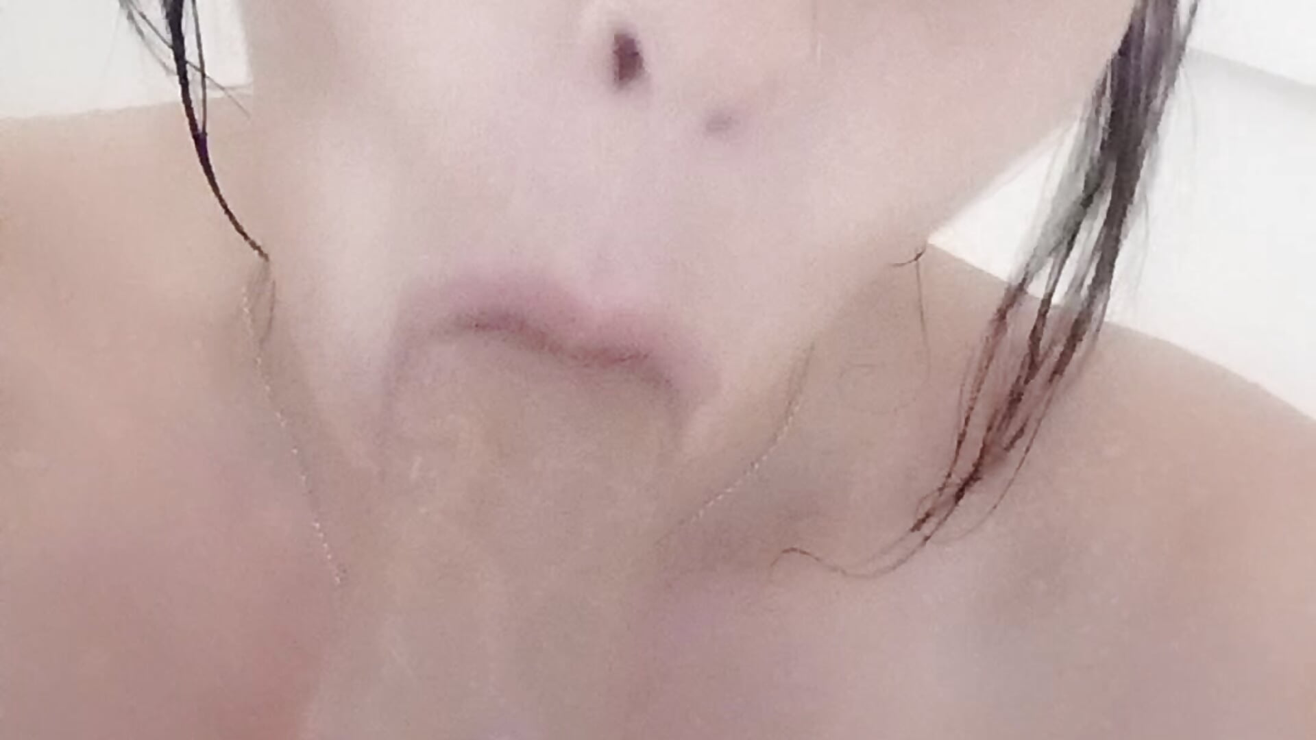 CUM ON MY LIPS - فيديو من annablisss موديل الكام