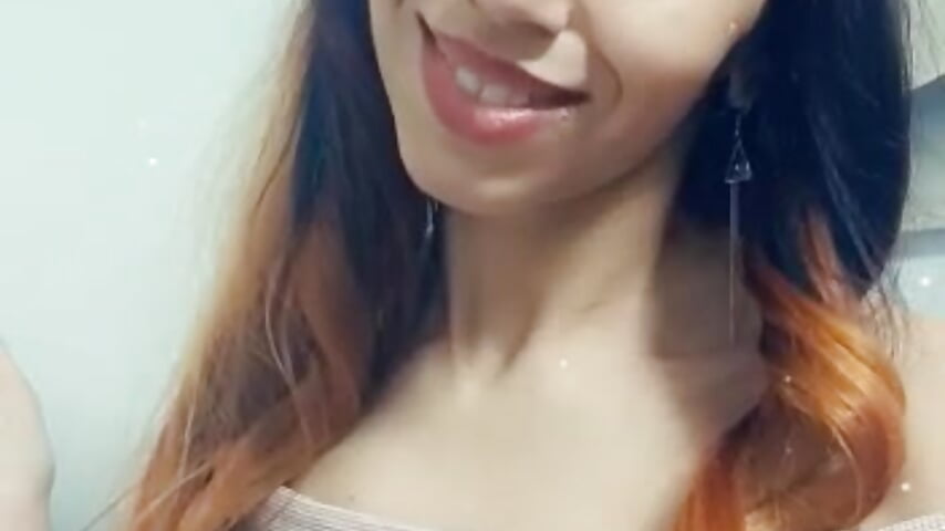 Pretty Smile - відео від вебкаммоделі Sarabecker