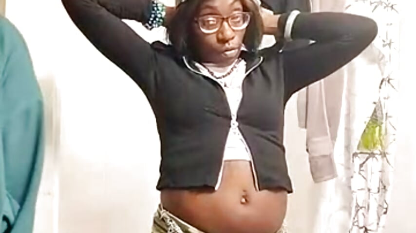 [28 Dec 17:26] Public Show - copy 29 Dec 10:32 - video oleh model kamera markquanna