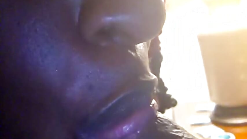 Sucking kasinos dick - video oleh model kamera markquanna