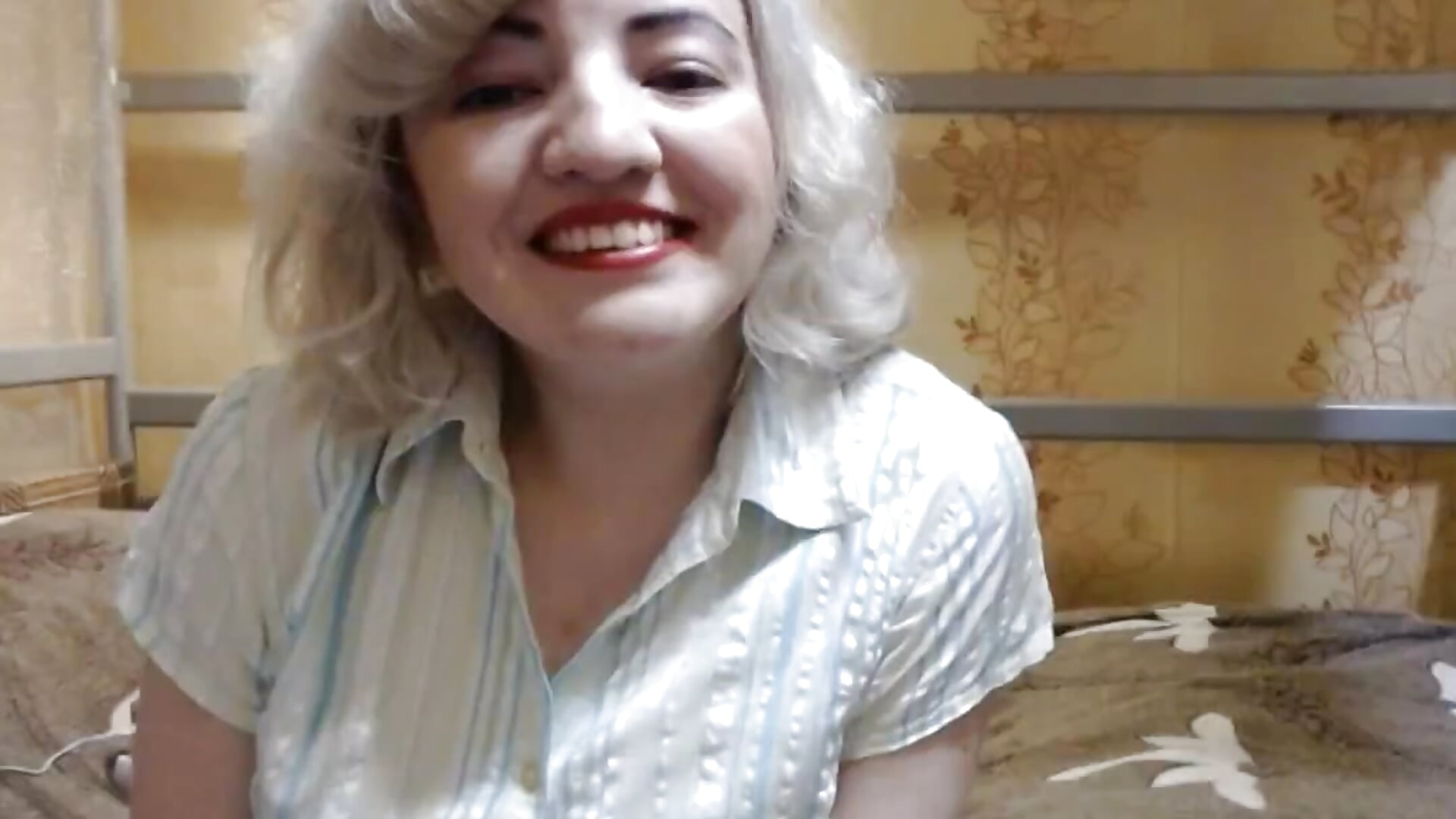 curls and slightly teased).. - video av stefanyharper16 cam-modell