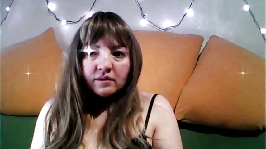 watching Stephanie - video by stefanyharper16 cam model