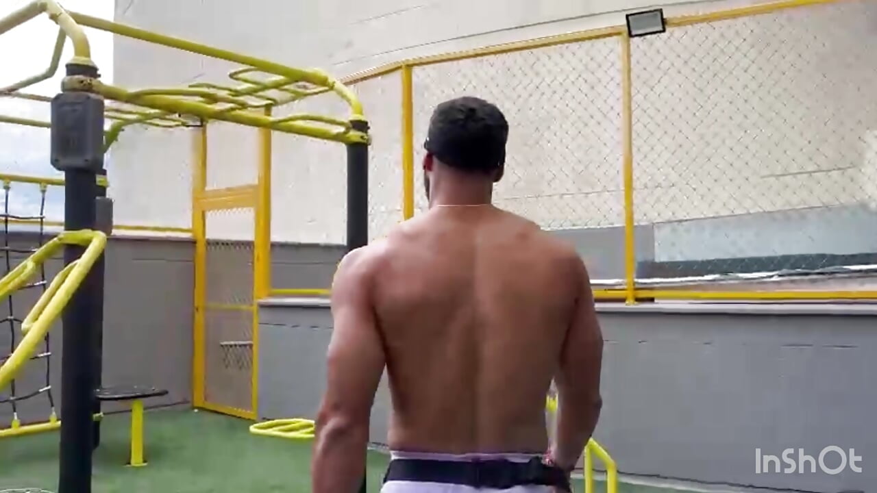 video-output-1D50A3E8-DF66-44F2-AF45-361581907A8E-1.mov - video di romeolovedark modella di cam