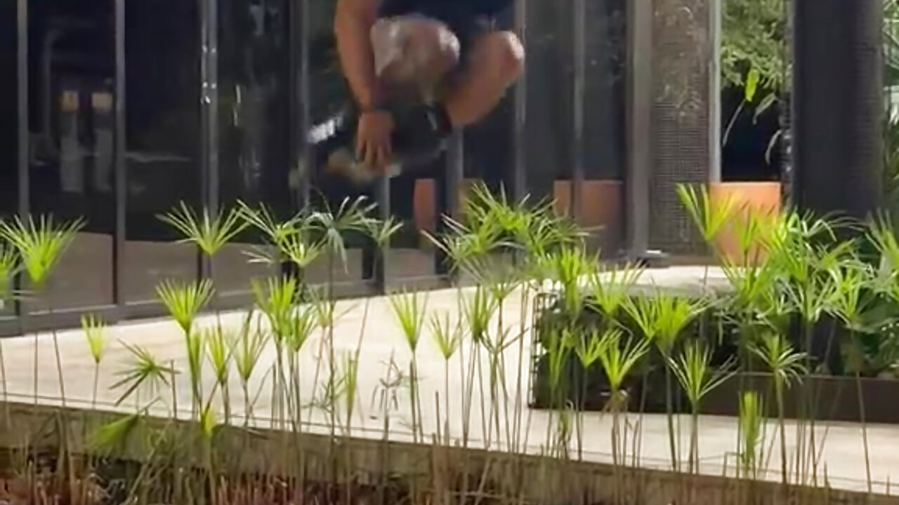 Vídeo  365 de modelo de vídeos romeolovedark – em alta