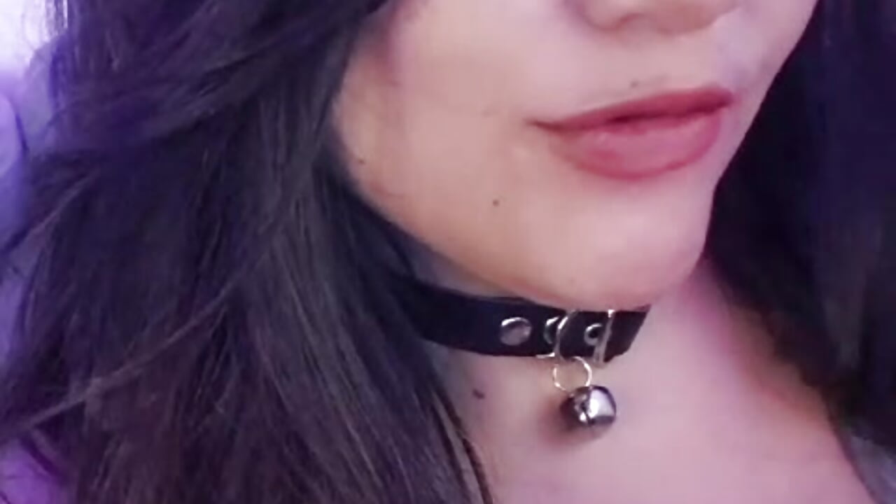 you like my necklace and piercing - video by Laurys_sweethot cam model