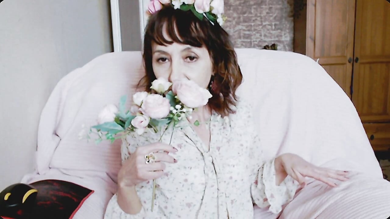 My spring－カメラキャストのAnnieEltgantの動画