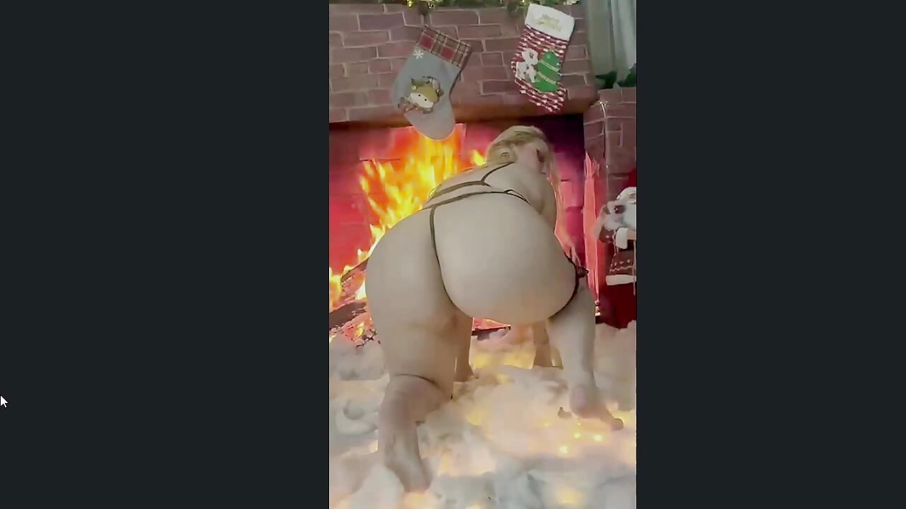 merry christmas 🎄 full video...join the fan club - video av EmilySumer cam-modell