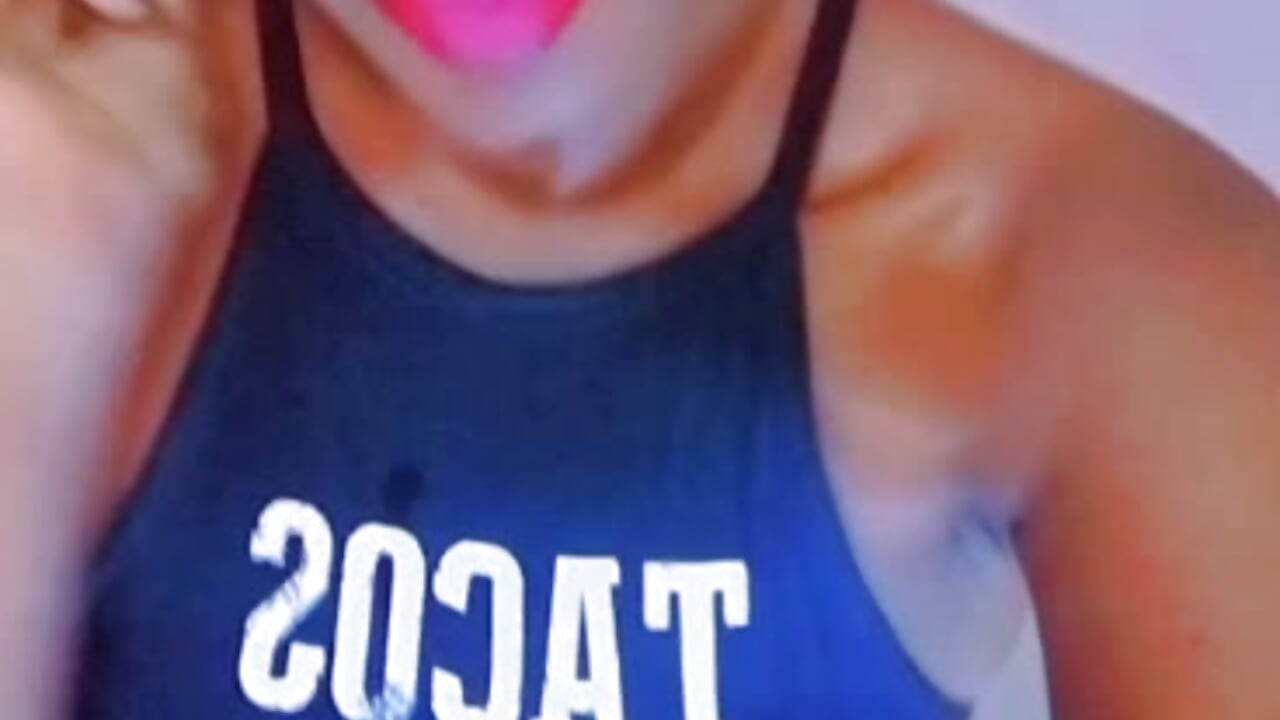 Snapchat-1115995925 - video by nemcy_bae cam model