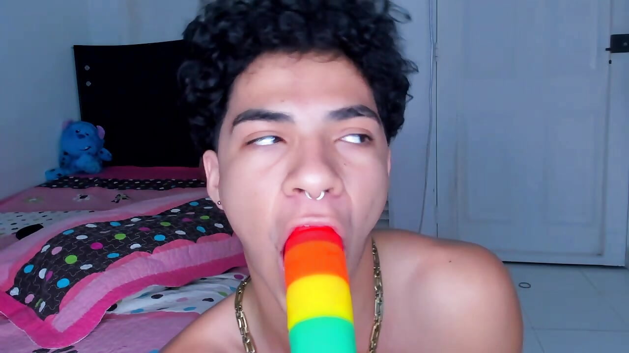 suck raimbow dildo - video by sweetvond_ cam model