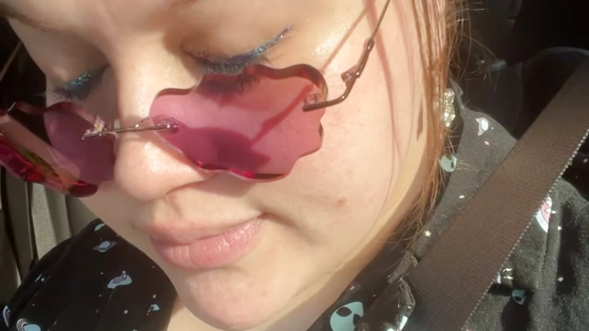 Shiny New Eyeliner - video by ItsBunniBabe cam model