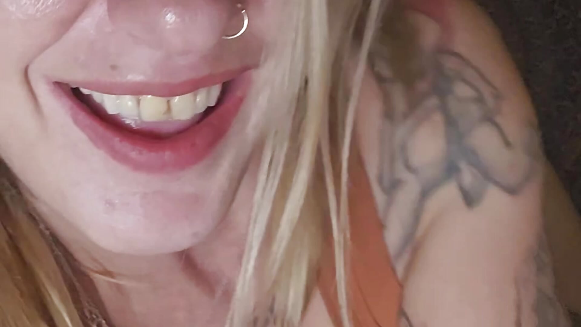 Humiliation (BRAT PUNISHES YOU W / HER BF FOR GETTING HER GROUNDED & MAKES YOU DO GAY STUFF) - video di SheIsSomething modella di cam