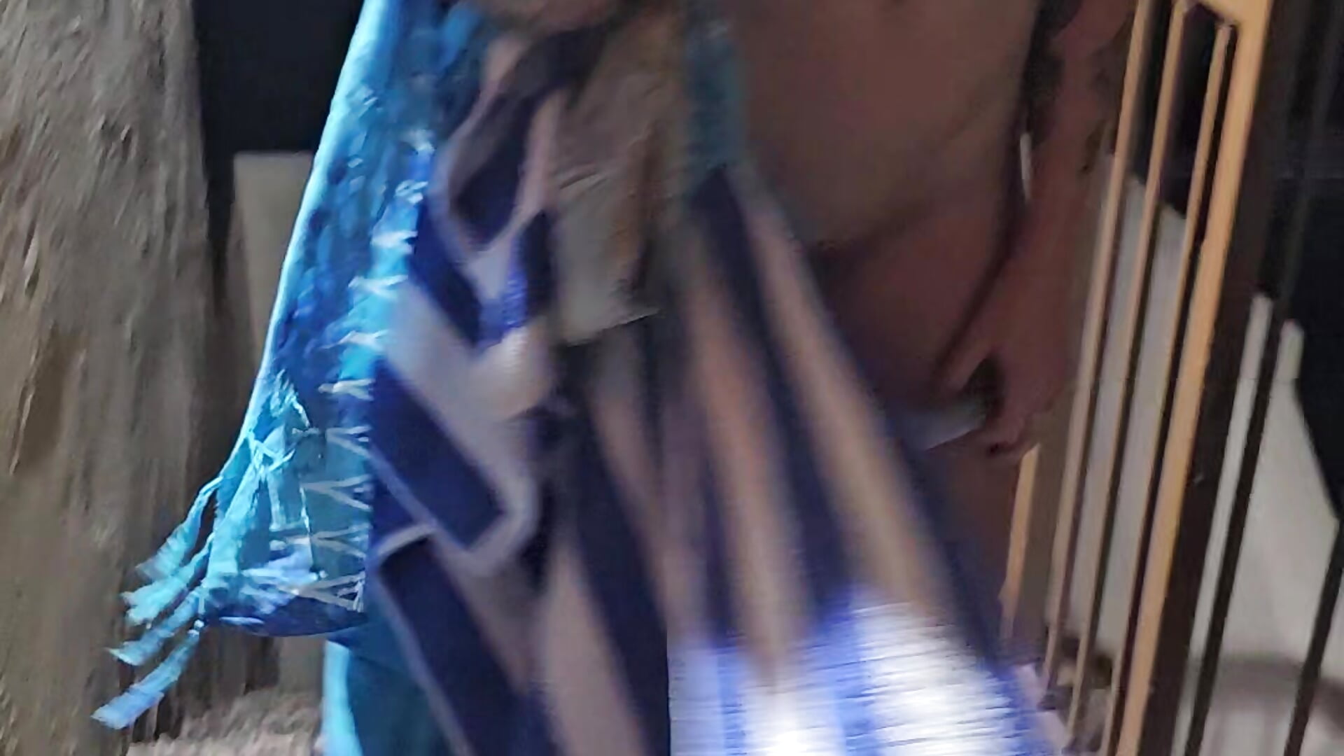 Walking around naked outside hotel - video di SheIsSomething modella di cam