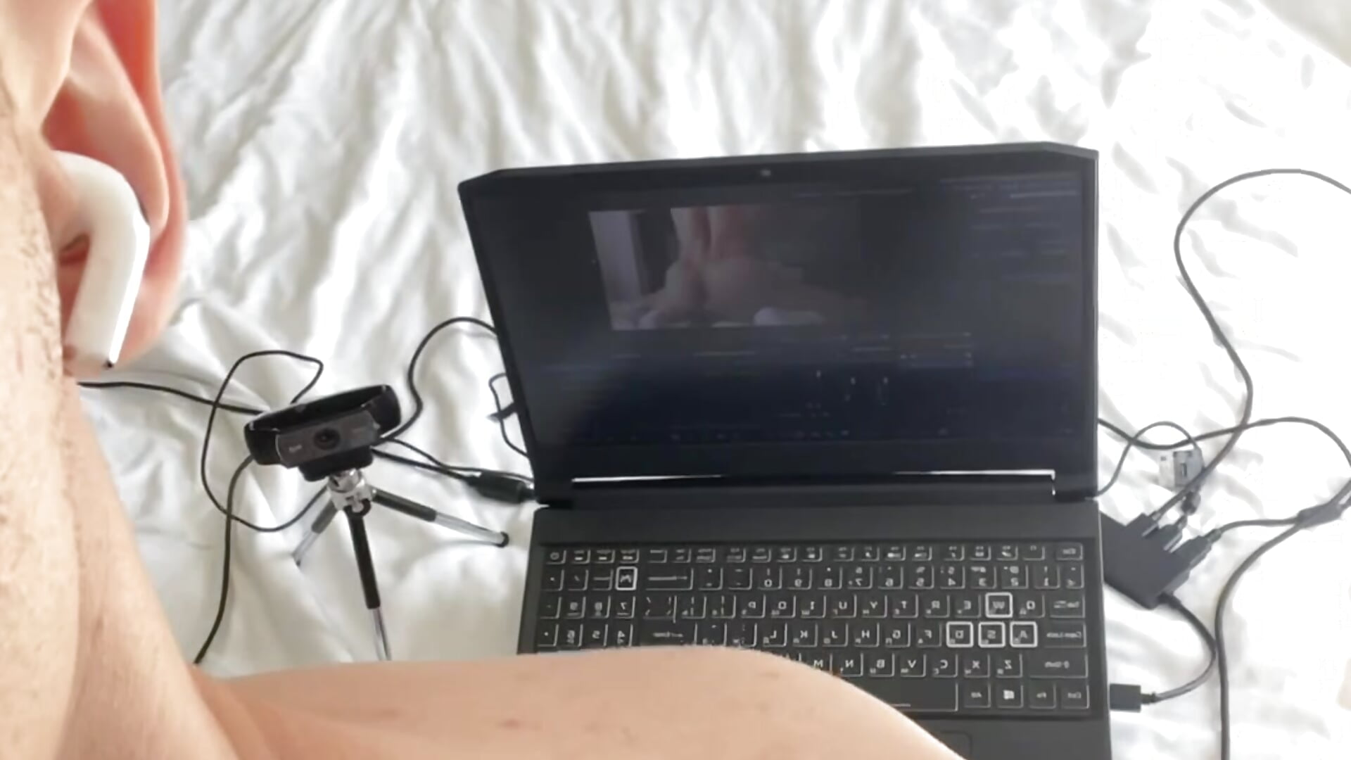 At work I never get bored, especially my ass when I fuck myself with Lovense. - video di mark_streemm modella di cam