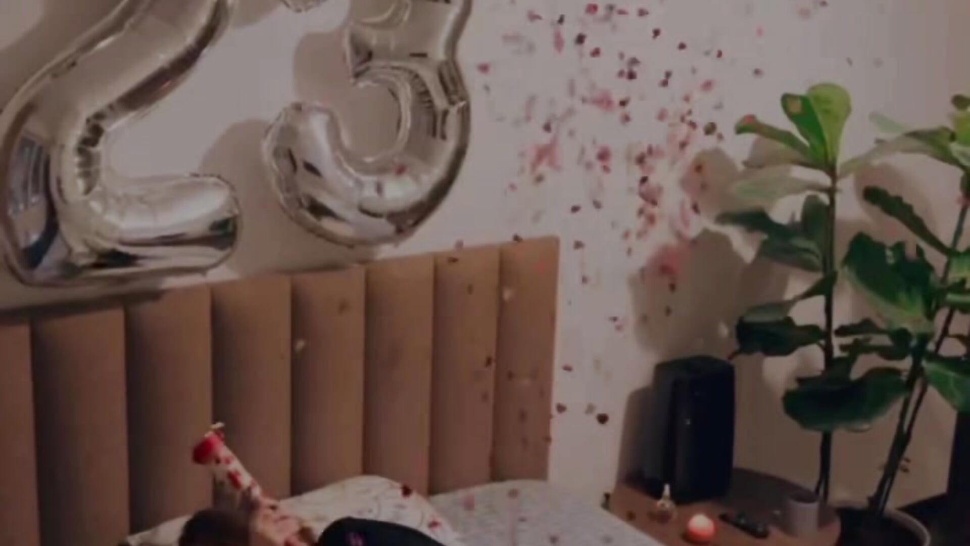 happy day - video oleh sweetest_pie kamera model