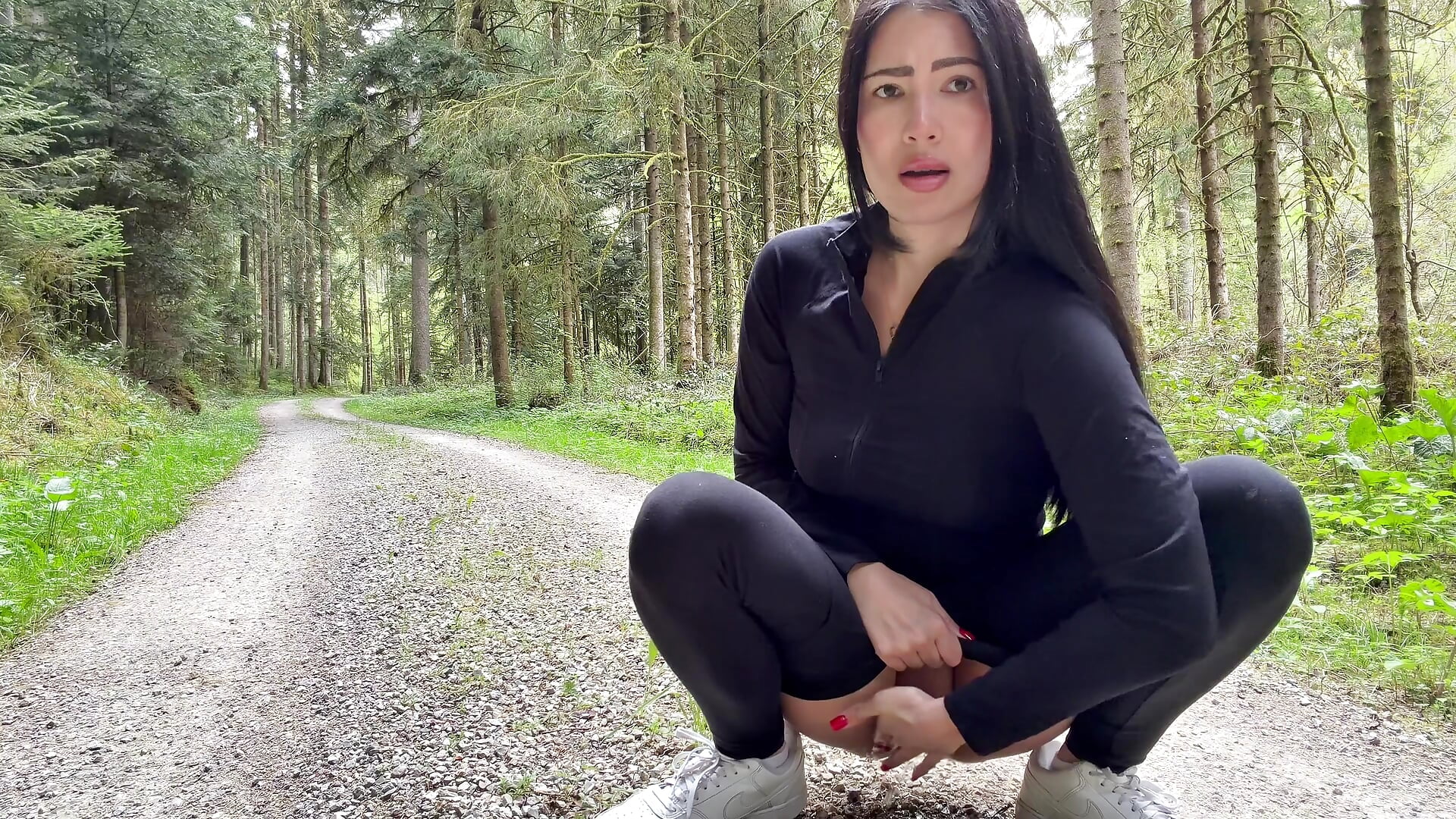 FINGERING + SQUIRT in the middle of street + teasing in tight outfit! 🥵 Stranger cyclist caught me - video od modelky/modela ClaireBree