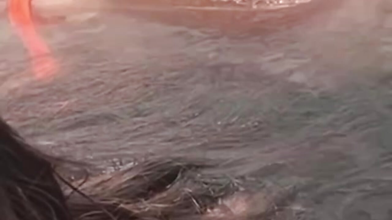 Na água - video by pimenta_gaby cam model