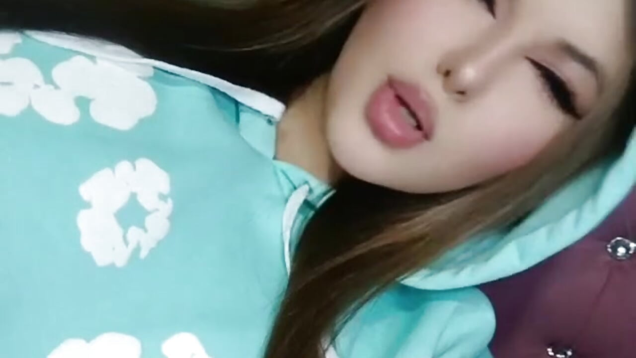 WhatsApp Video 2026-01-24 at 10,39,34 PM - vídeo de la modelo de cam cloe_V