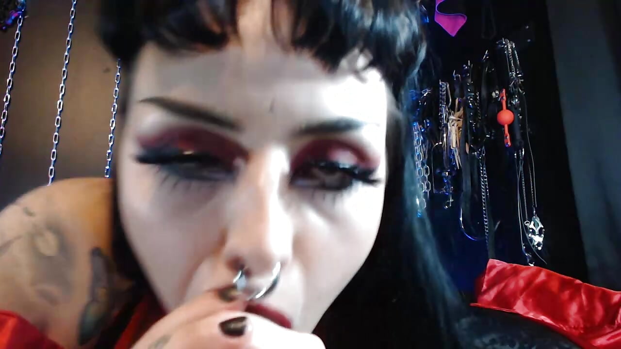 double dong blowjob - video by gothstripper cam model