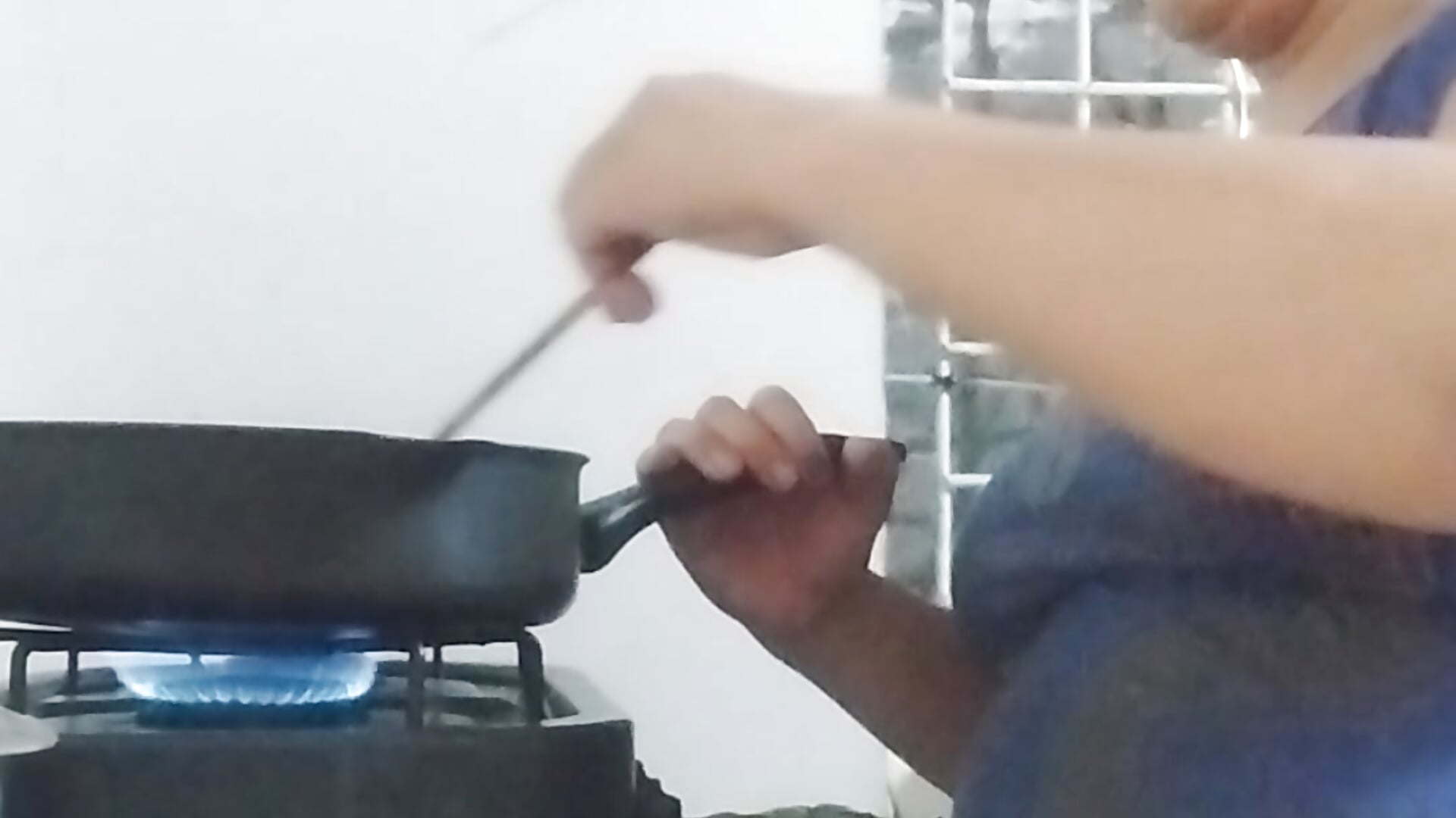 Cooking dinner for you - video by agathaxxx-69 cam model