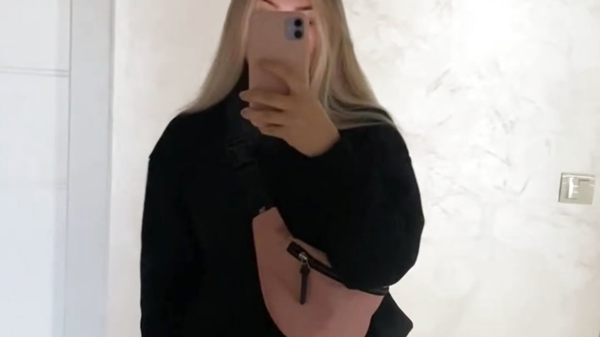 You can’t realise how you shaking ( name song lol) - video by Future_star cam model